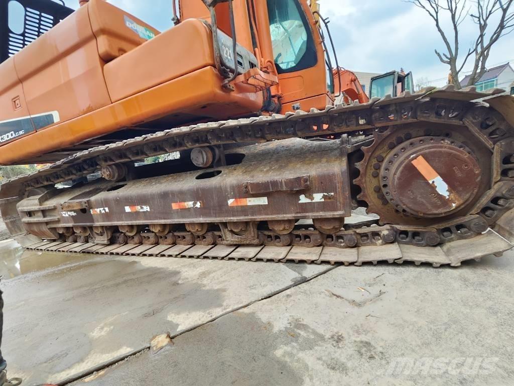 Doosan DX 300 LC Excavatoare pe șenile
