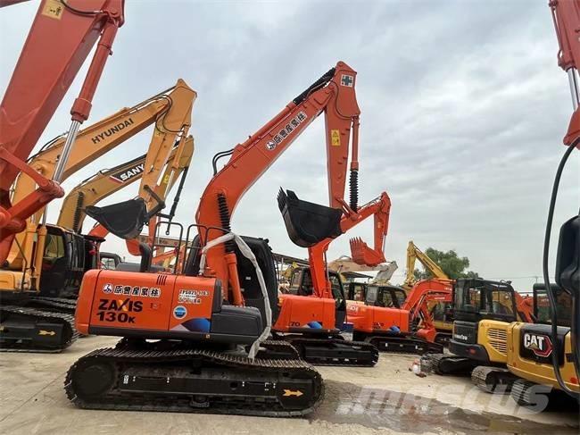 Hitachi ZX 130 Excavatoare pe șenile
