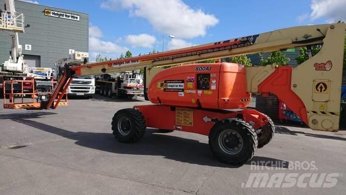 JLG 800AJ Nacele cu brat articulat