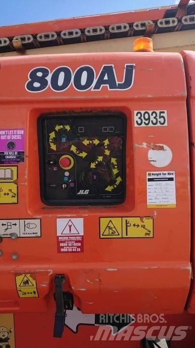 JLG 800AJ Nacele cu brat articulat