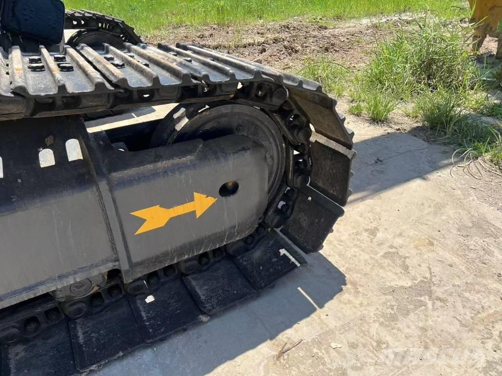Komatsu PC 220 Excavatoare pe șenile
