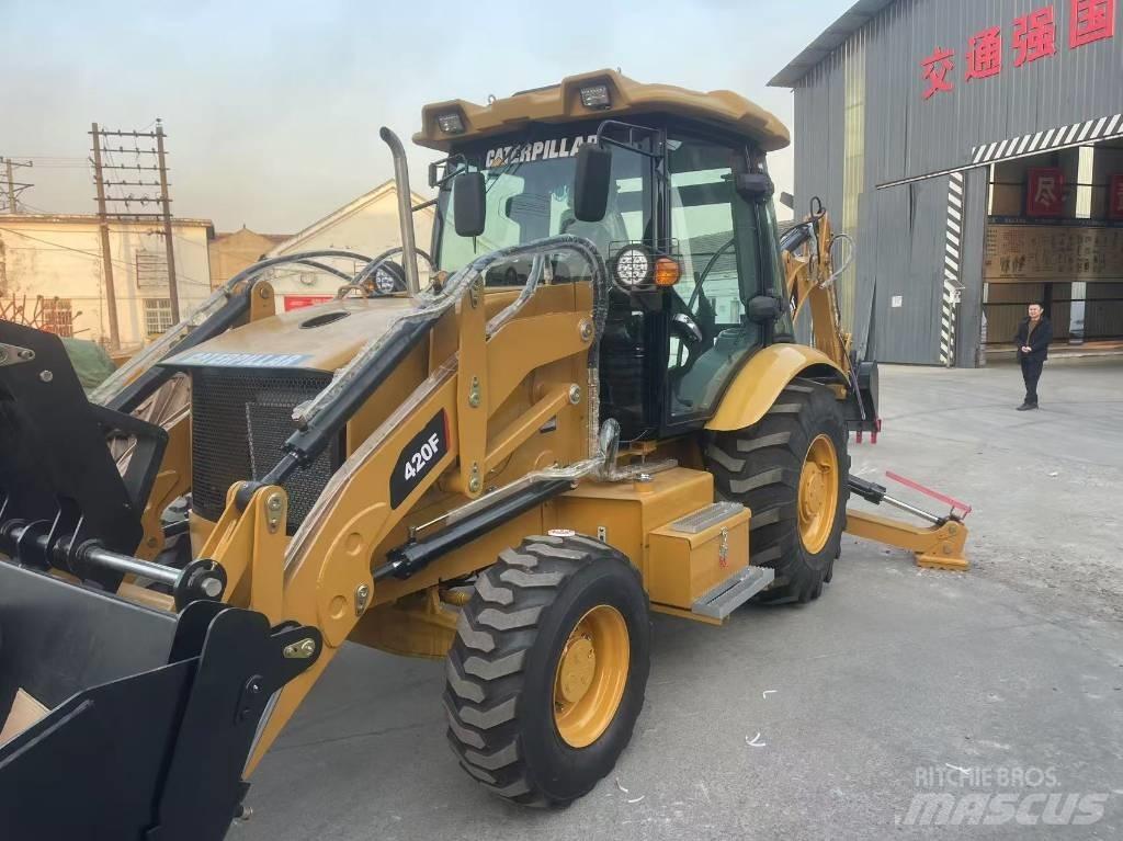 CAT CAT420F Incarcator pe pneuri