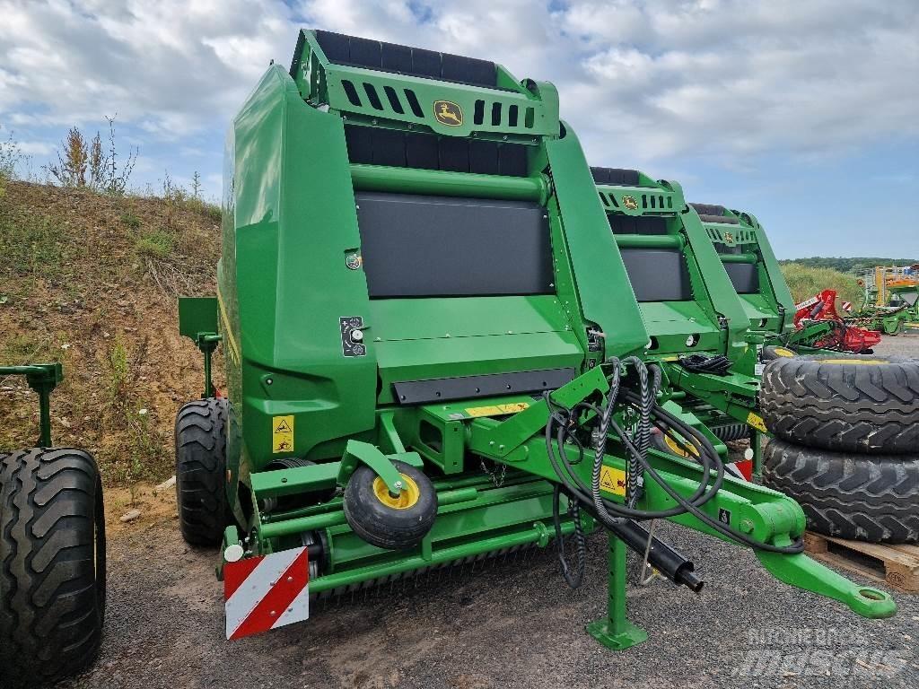 John Deere V461M Masina de balotat cilindric