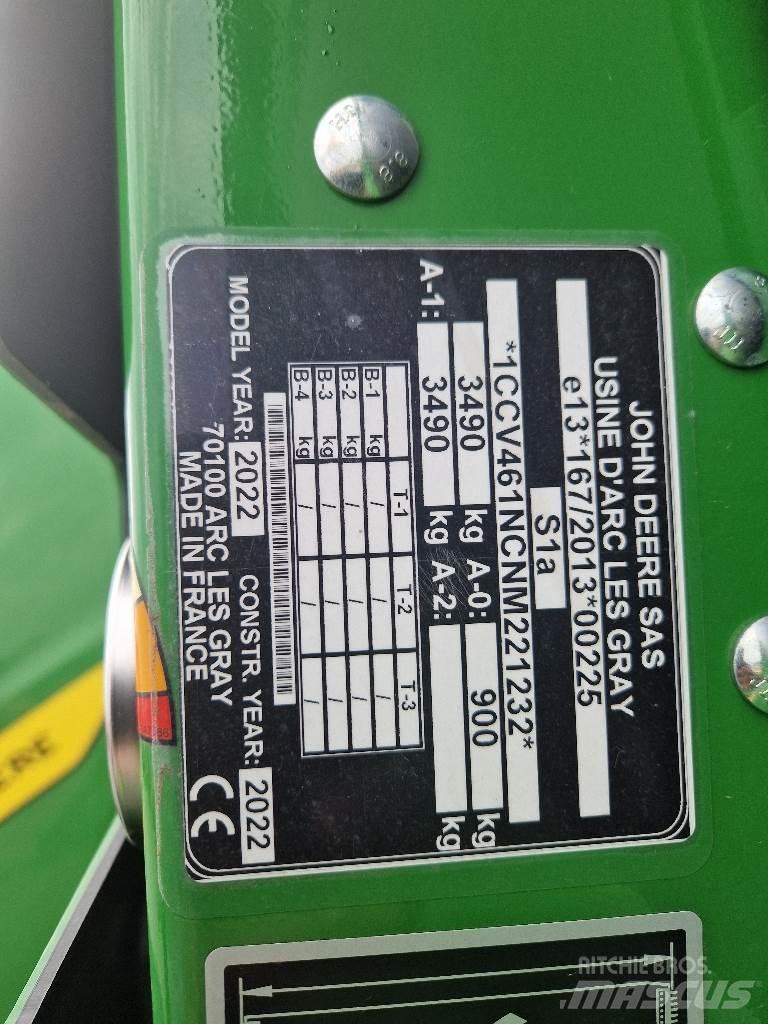 John Deere V461M Masina de balotat cilindric