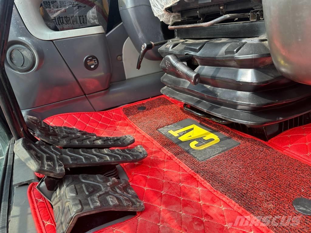 CAT 329 D L Excavatoare pe șenile
