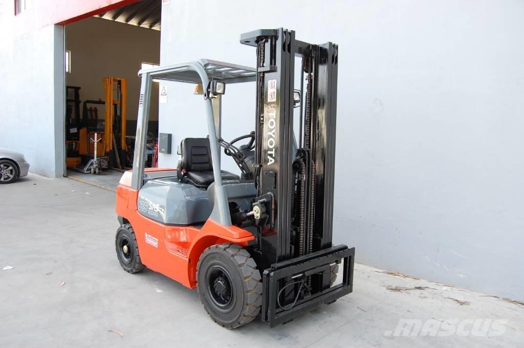 Toyota 7 FD 25 Stivuitor diesel