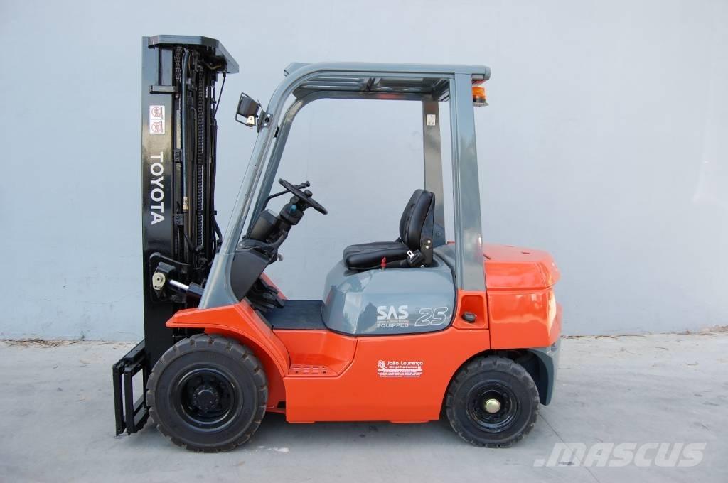 Toyota 7 FD 25 Stivuitor diesel