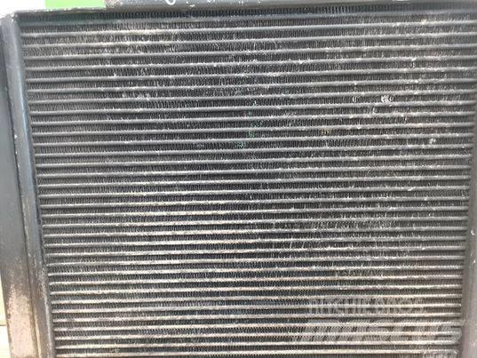 JLG 660 cooler Radiatoare