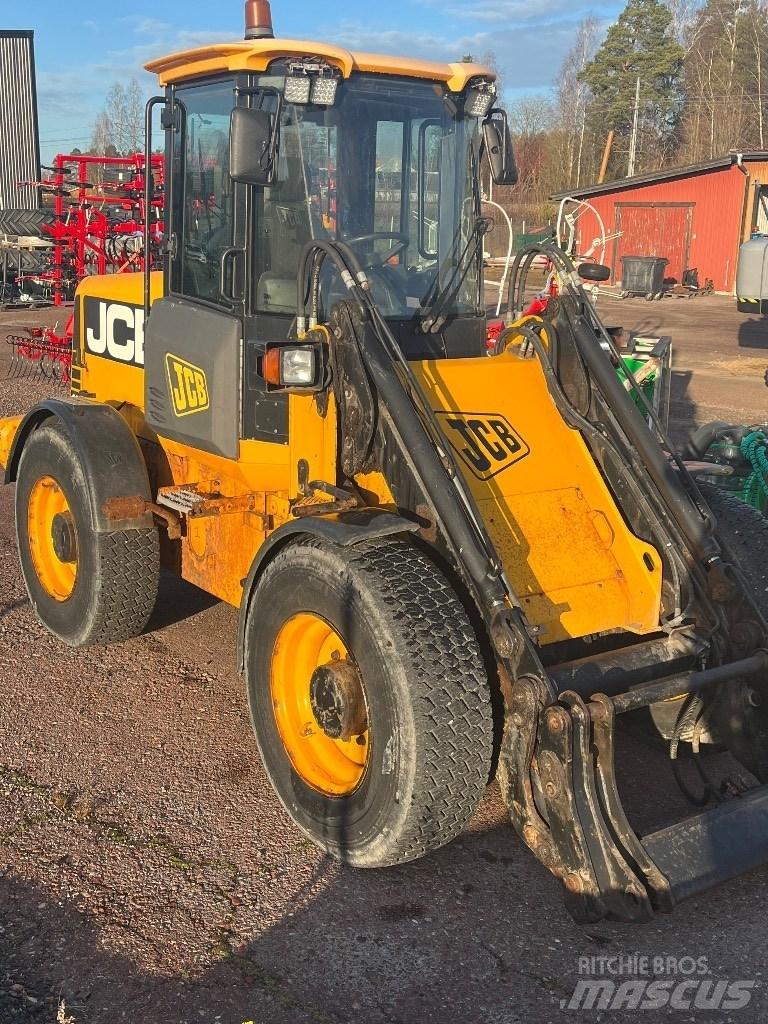 JCB 411 HT Incarcator pe pneuri