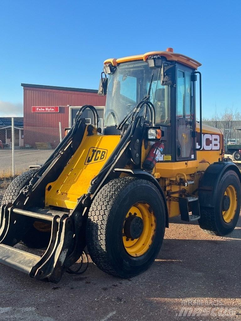 JCB 411 HT Incarcator pe pneuri