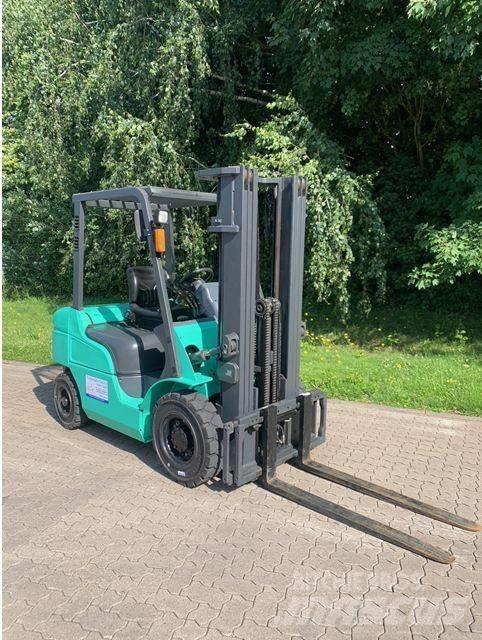 Mitsubishi FD25NT Stivuitor diesel