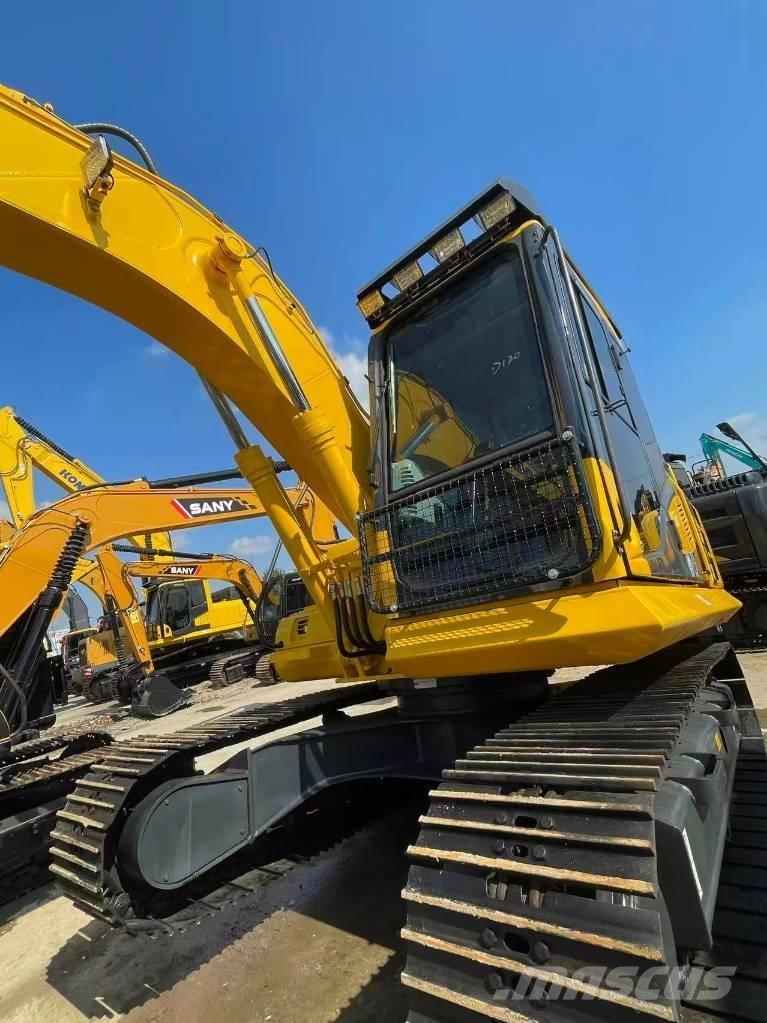 Komatsu PC 130 Excavatoare pe șenile
