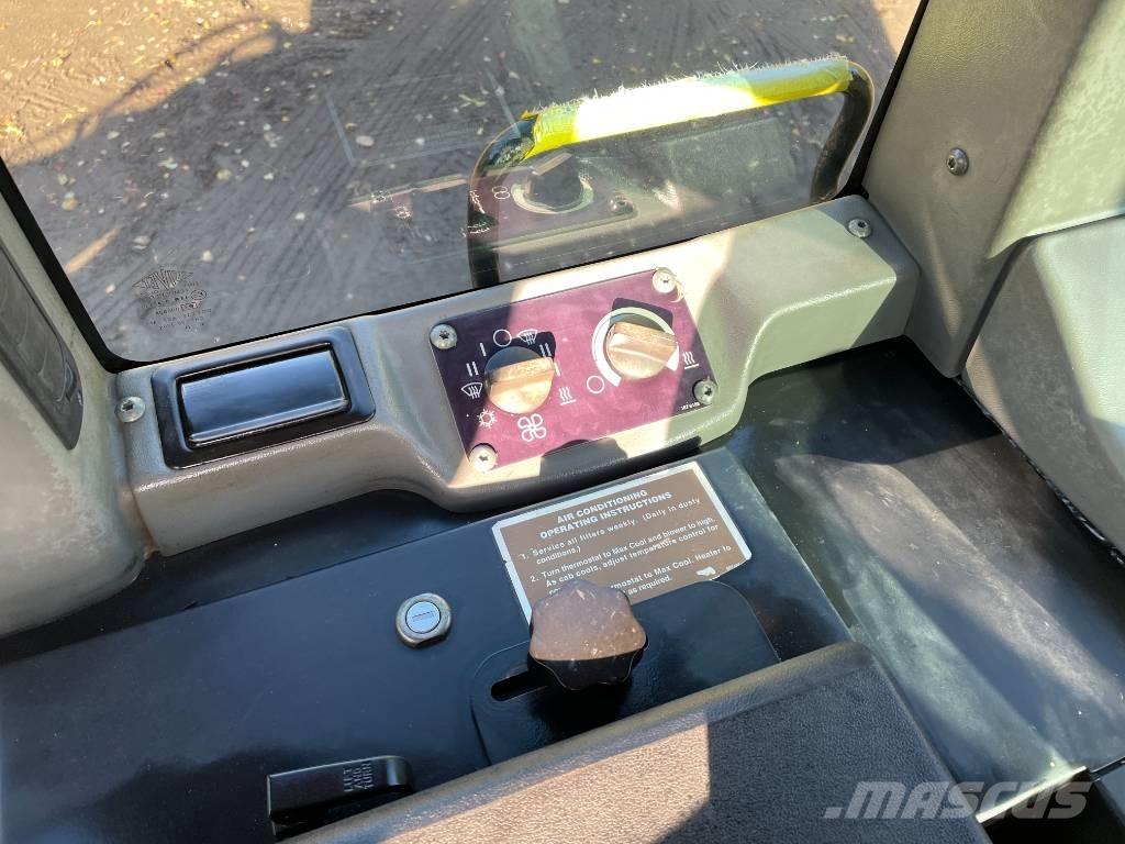 CAT 953 C Încarcatoare cu excavator