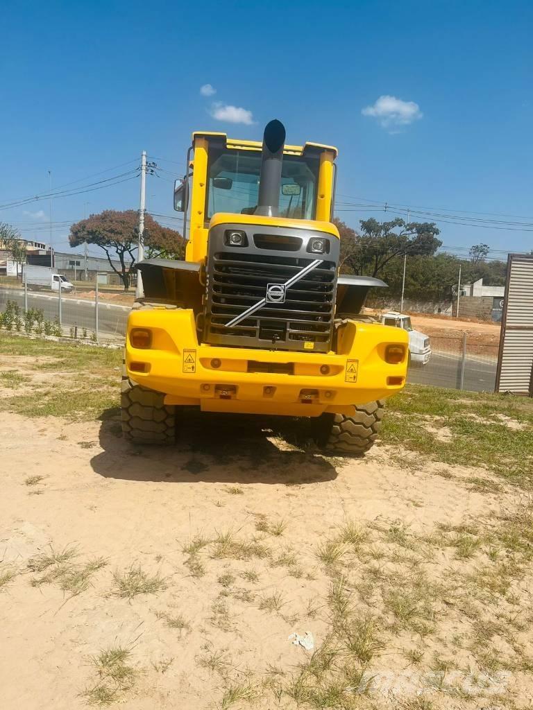 Volvo L 90 F Incarcator pe pneuri
