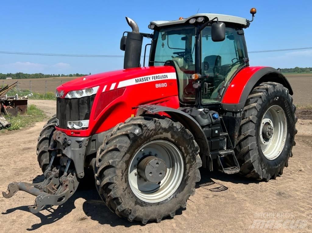 Massey Ferguson 8680 Tractoare