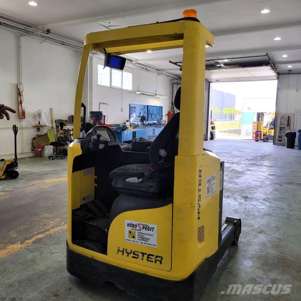 Hyster R 1.6 Stivuitor cu catarg retractabil