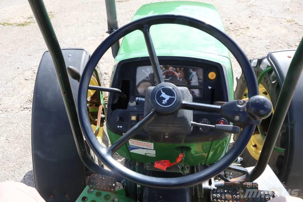 John Deere 5400 Tractoare