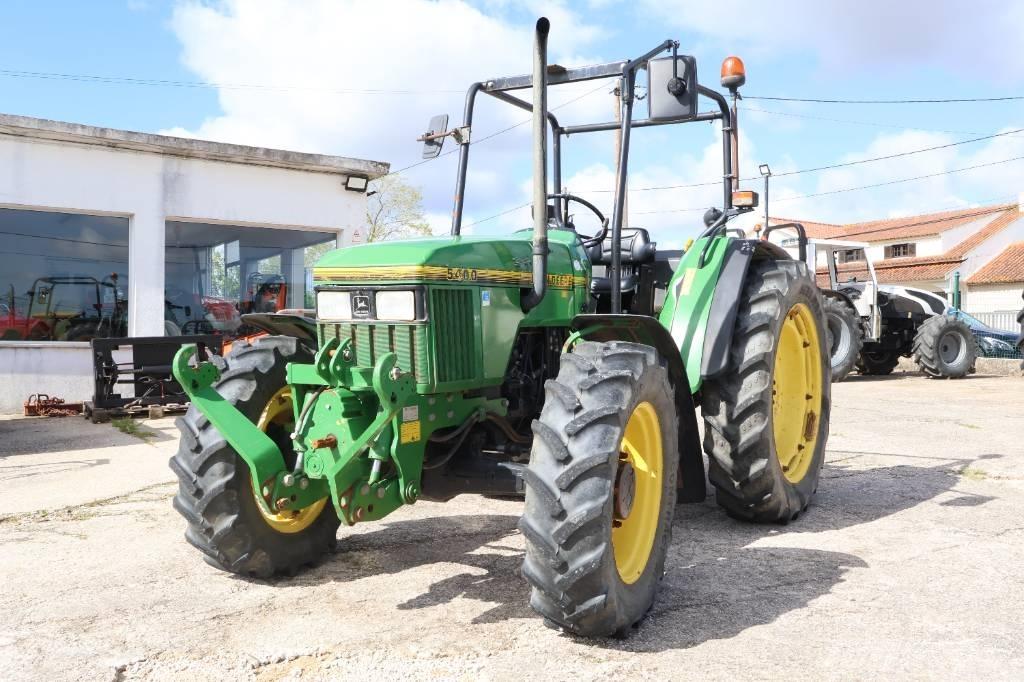John Deere 5400 Tractoare