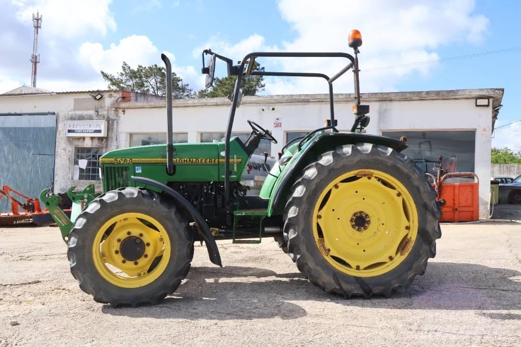 John Deere 5400 Tractoare