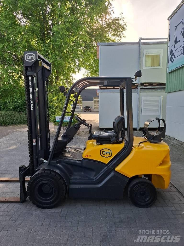 OM XG30 Heftruck Stivuitor GPL