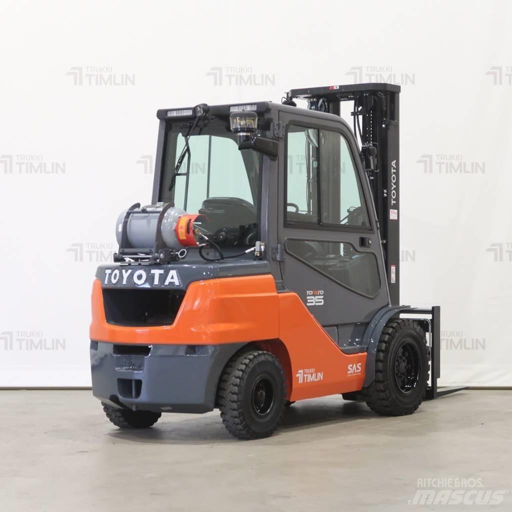 Toyota 02-8FGJF35 Stivuitor GPL