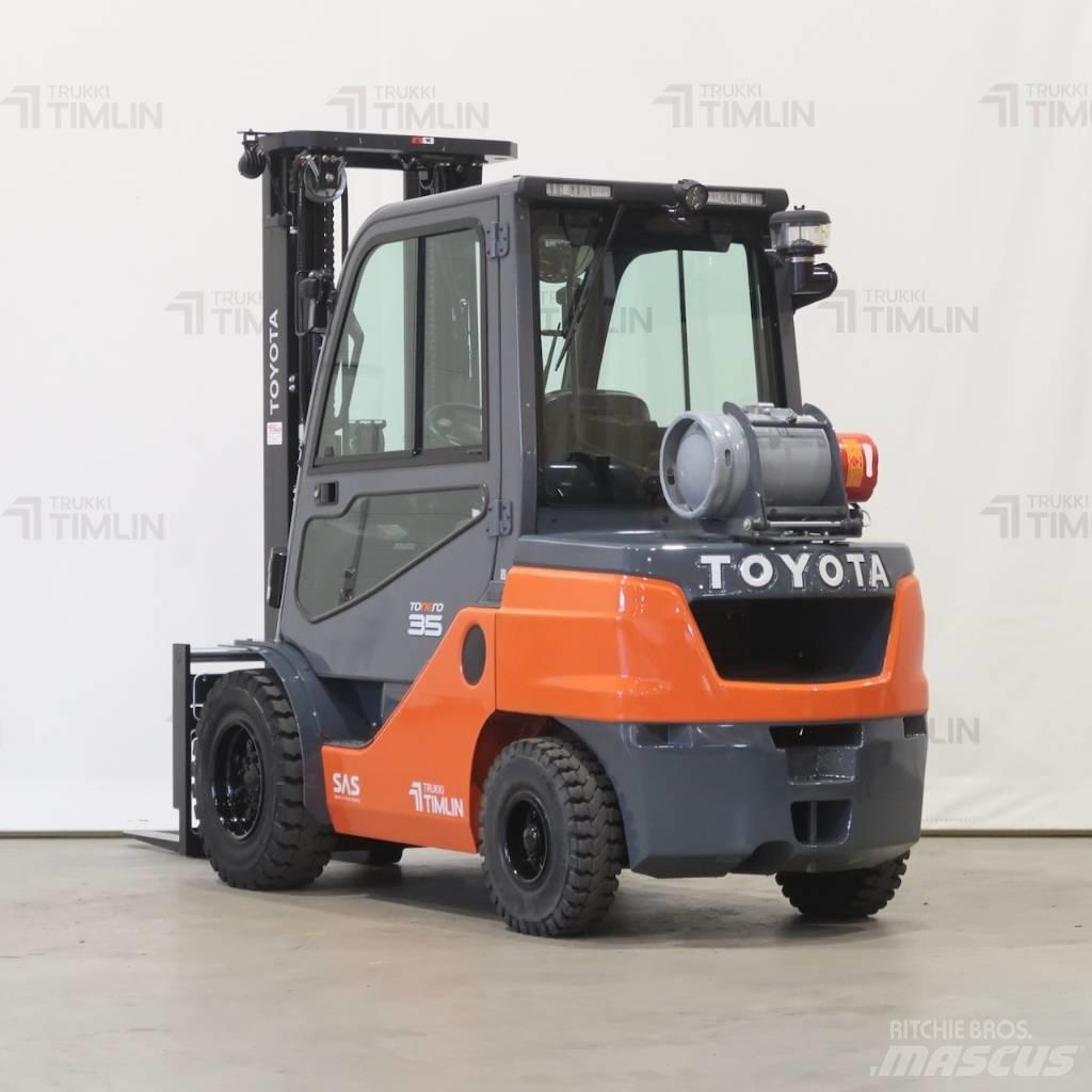 Toyota 02-8FGJF35 Stivuitor GPL