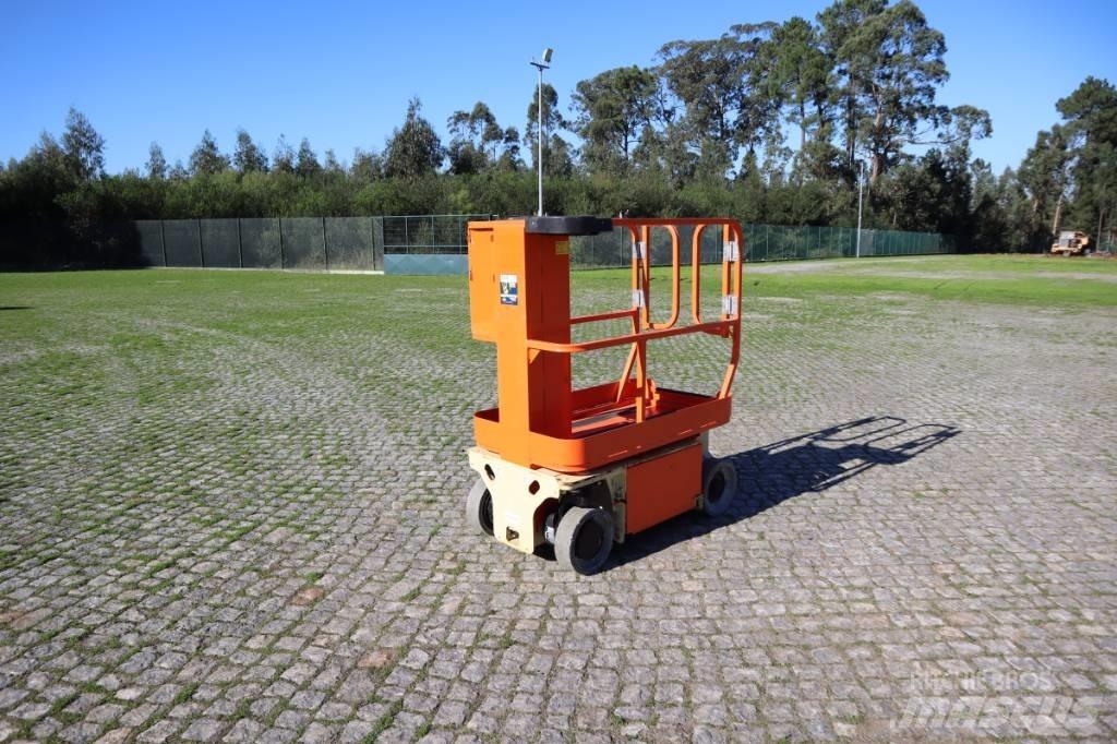 JLG 1230ES Ascensoare verticale catarg