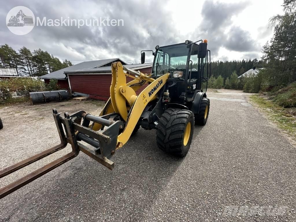Komatsu WA 70 M-8 Incarcator pe pneuri