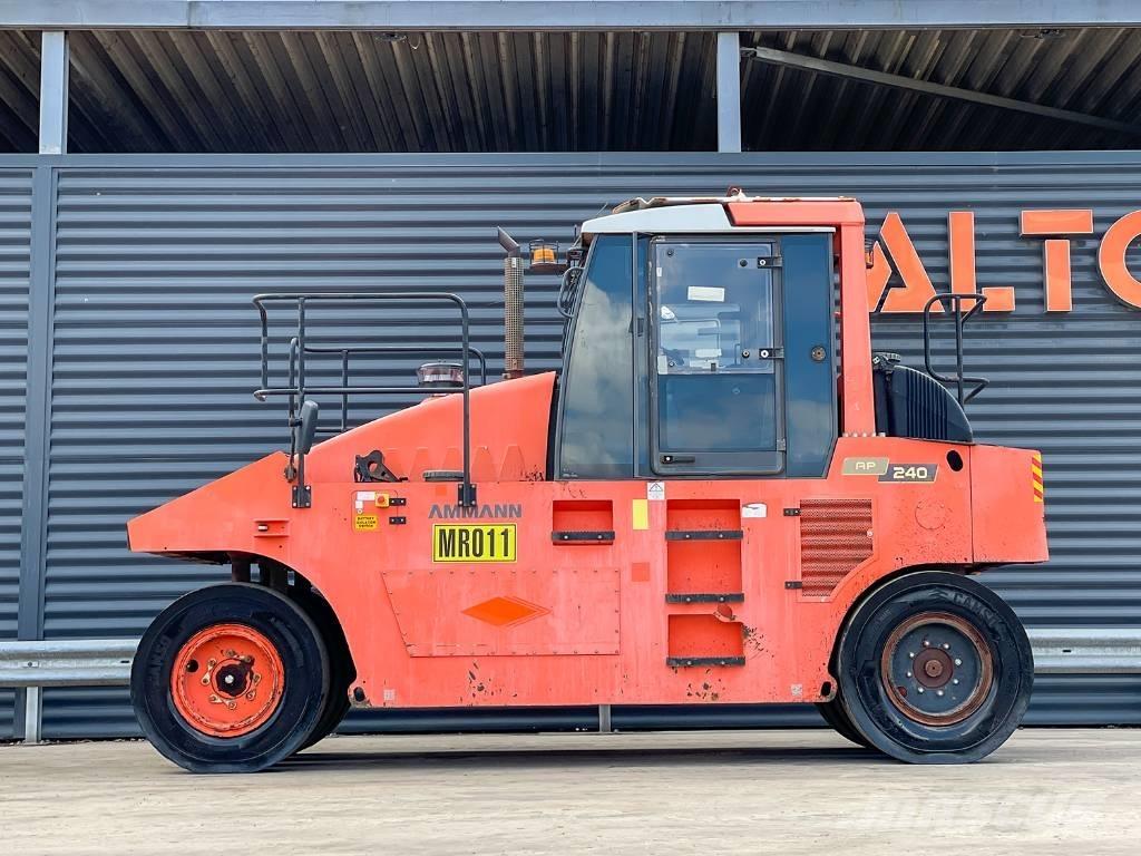 Ammann AP 240 Cilindri compactori cu roti