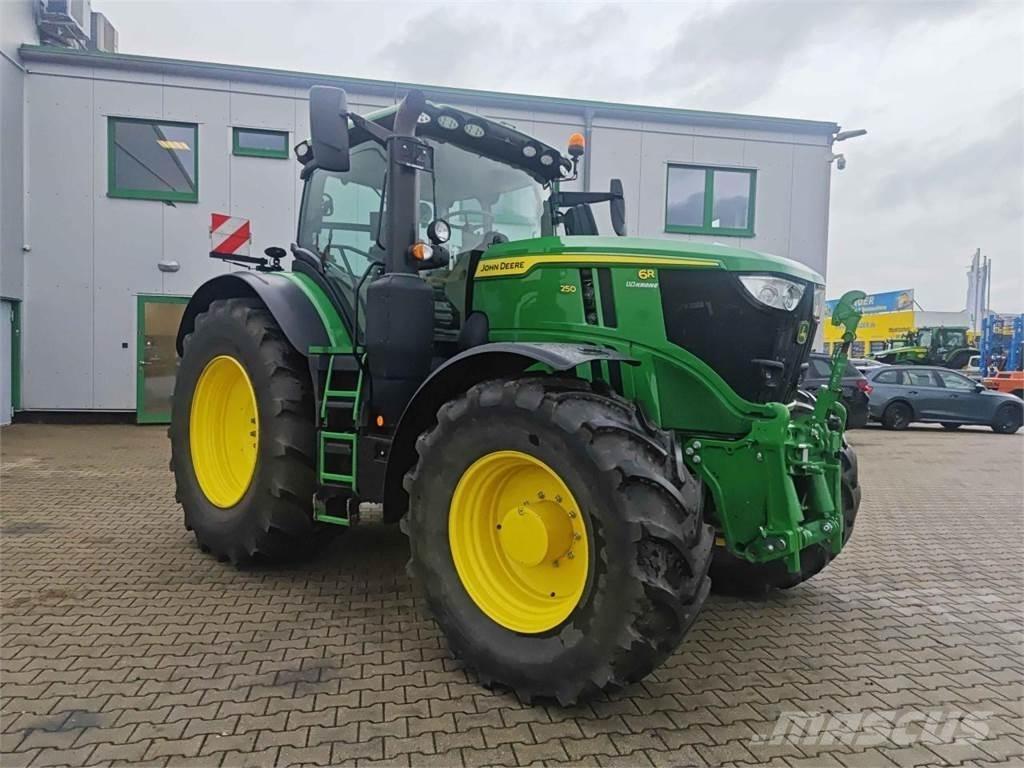 John Deere 6R 250 Tractoare