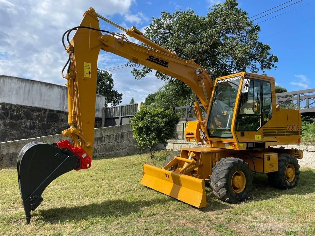 CASE 688 B Excavatoare cu roti