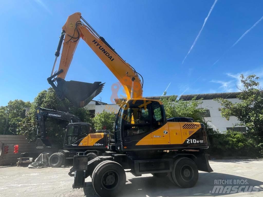 Hyundai 210W-9 Excavatoare cu roti
