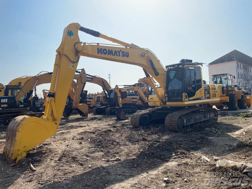 Komatsu 210 Excavatoare pe șenile
