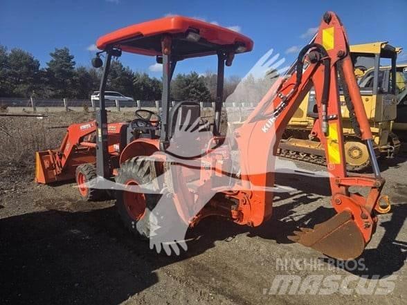 Kubota B26 Buldoexcavatoare