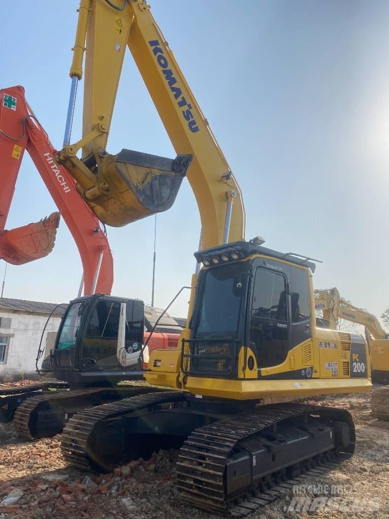 Komatsu PC 200-8 Excavatoare pe șenile
