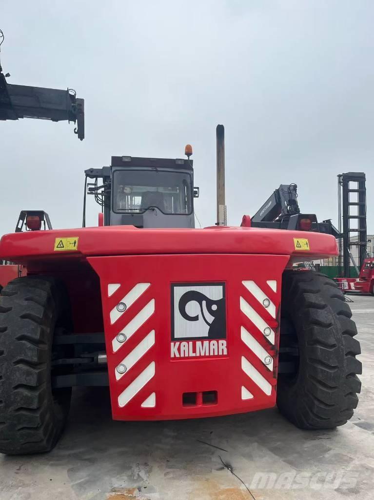 Kalmar DCF 300-12 Stivuitor diesel