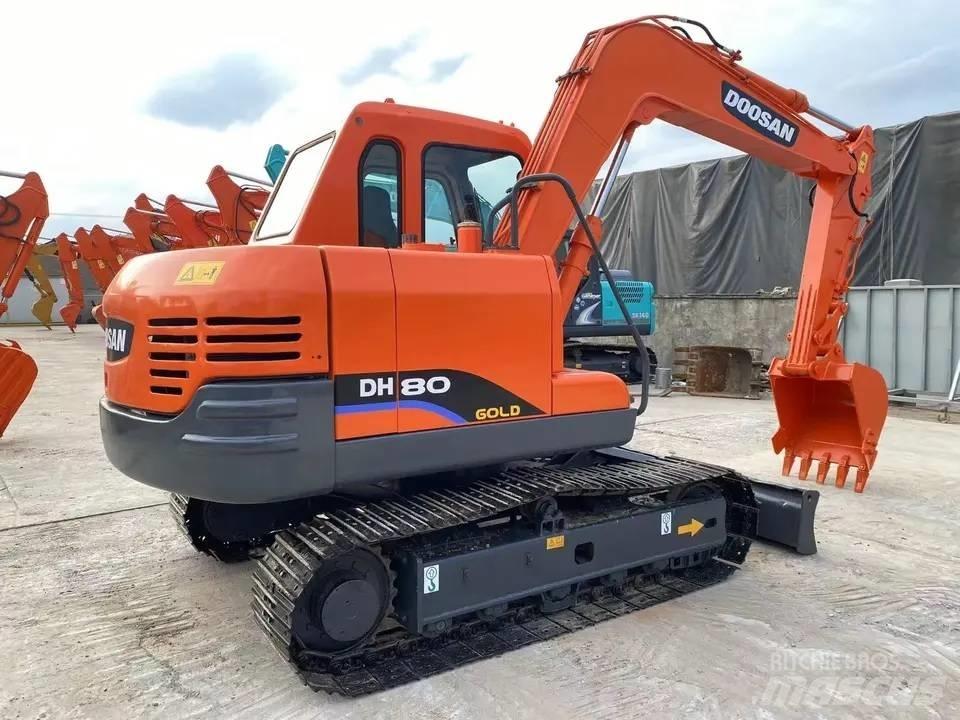Doosan DH80 Excavatoare pe șenile
