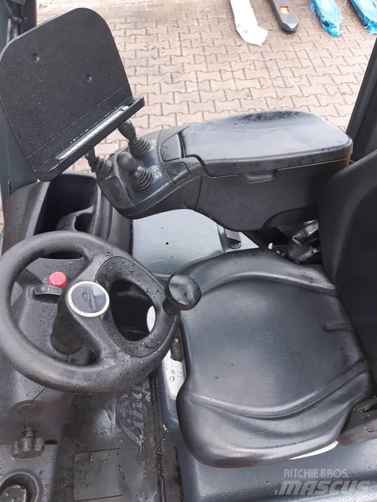 Linde E 12 Stivuitor electric