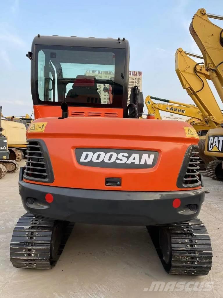 Doosan DX60-9C Mini excavatoare < 7t