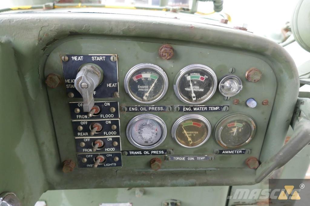 CAT D7F Ex-army Buldozere pe senile