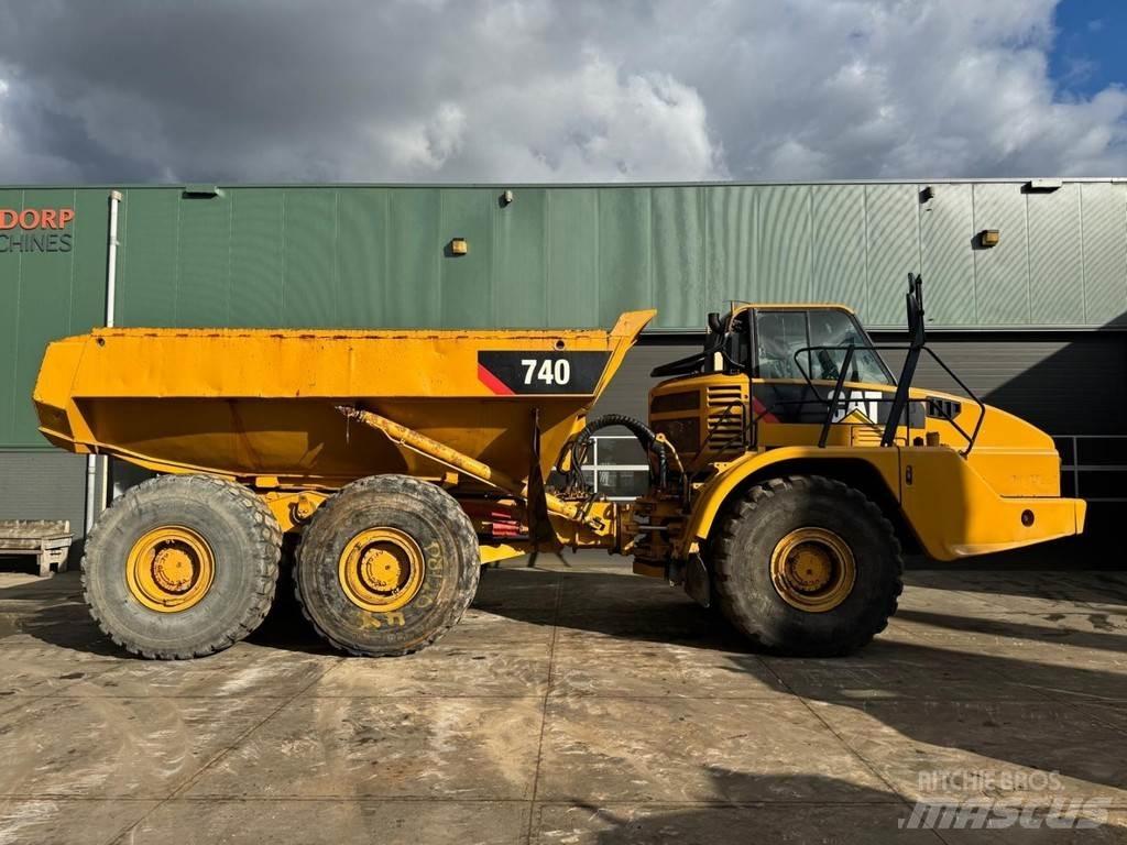CAT 740 Minitractor de teren