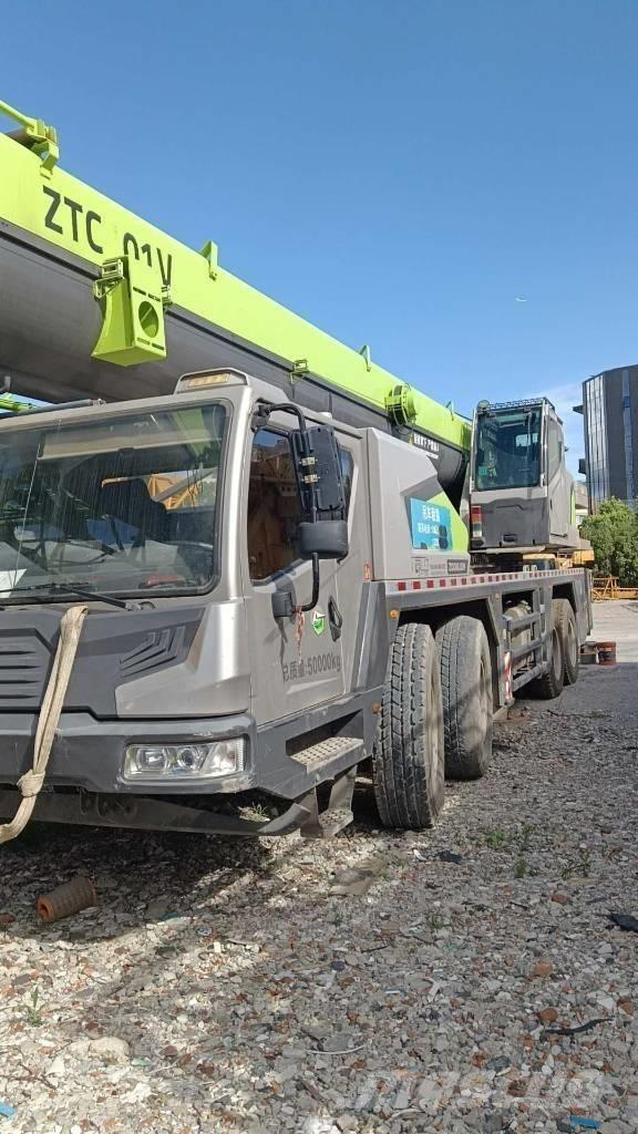 Zoomlion ZTC800 Macara pentru orice teren