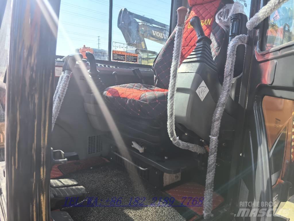 Doosan DX60 Excavatoare pe șenile
