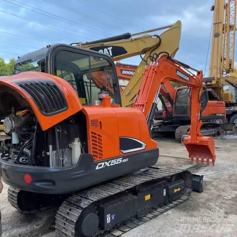 Doosan DX55 Excavatoare pe șenile
