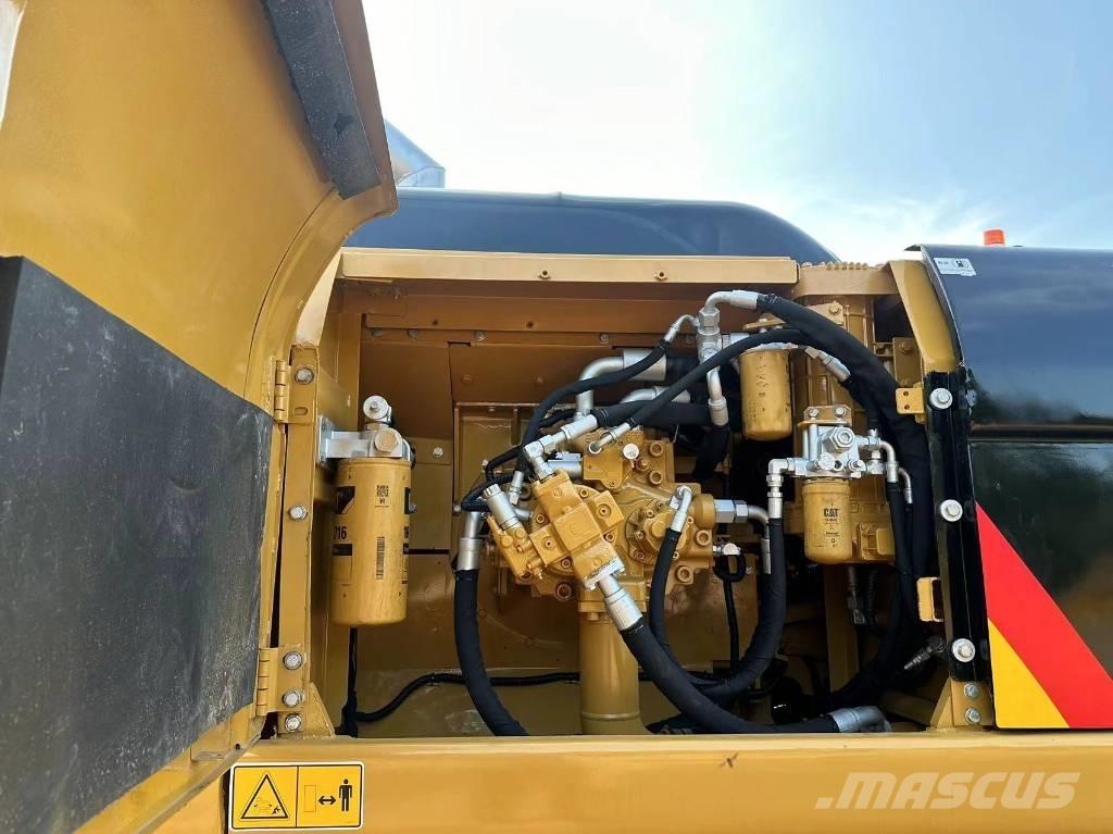 CAT 330D Excavatoare pe șenile
