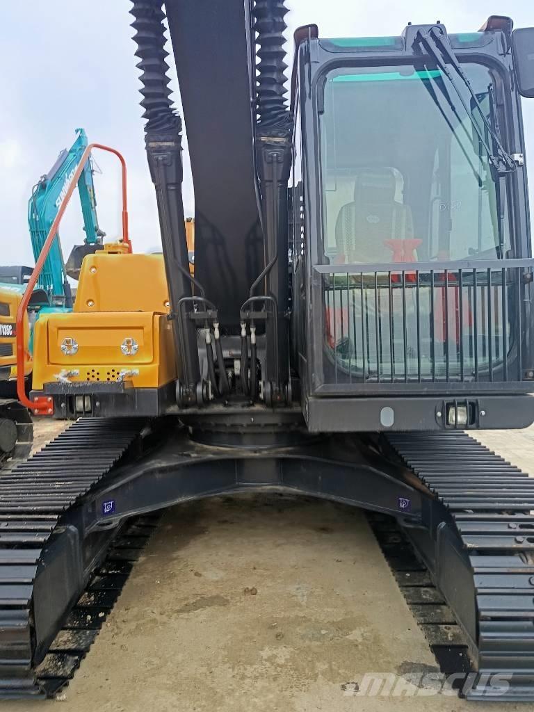 Volvo EC 140 Excavatoare pe șenile
