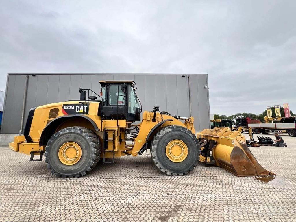 CAT 980M Incarcator pe pneuri