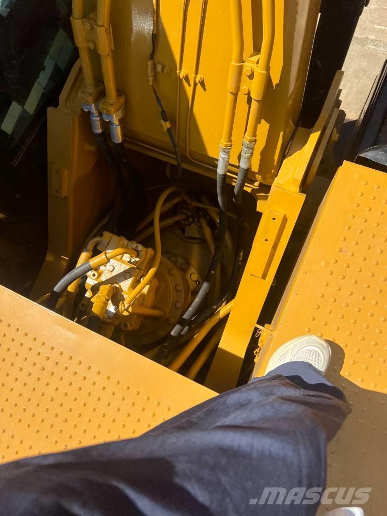 CAT 325D Excavatoare pe șenile
