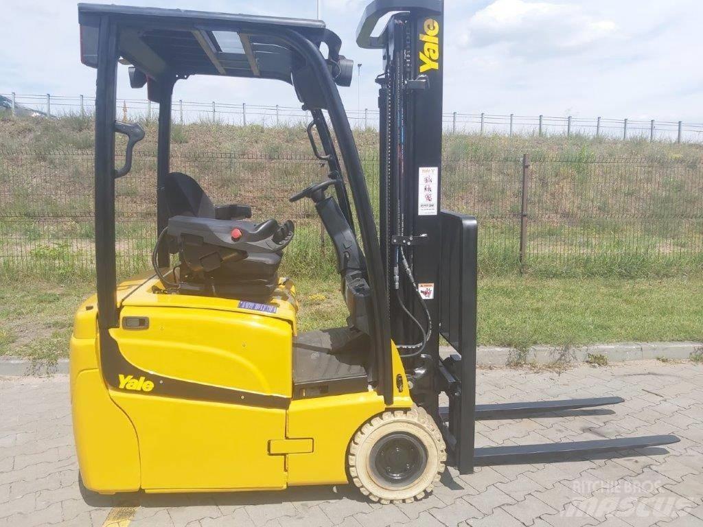 Yale ERP15VT Stivuitor electric
