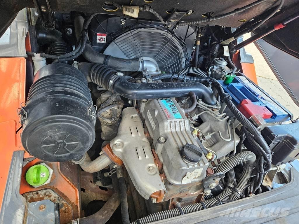 Toyota 8FDF25 Stivuitor diesel